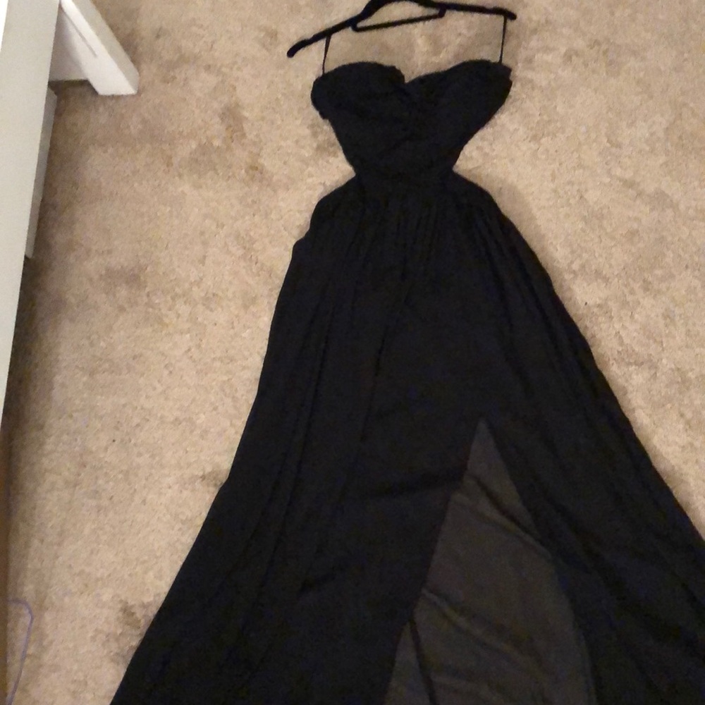 Black strapless dress